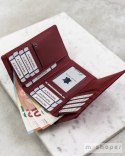 Skórzany, lakierowany portfel damski średnich rozmiarów - 4U Cavaldi